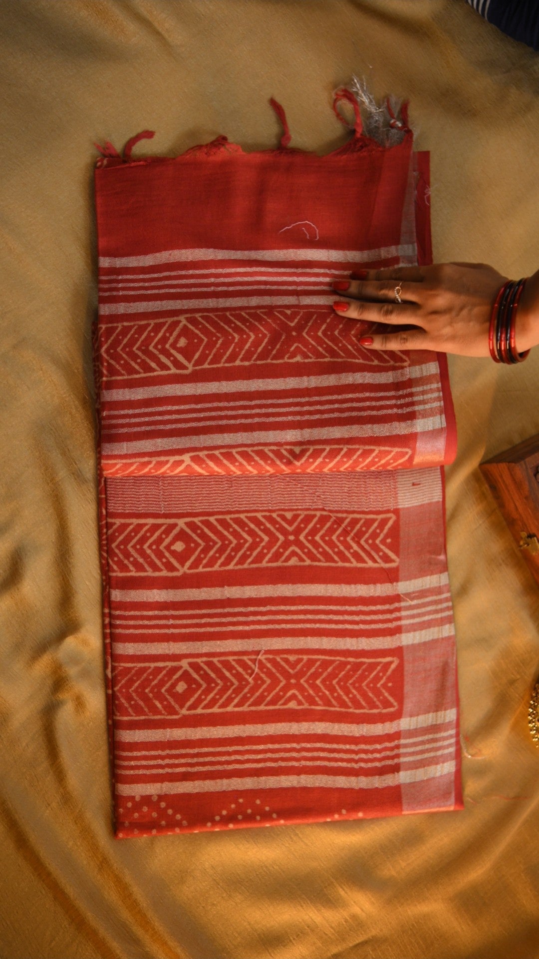Linen Art Silk Block Printed Saree KM4B026