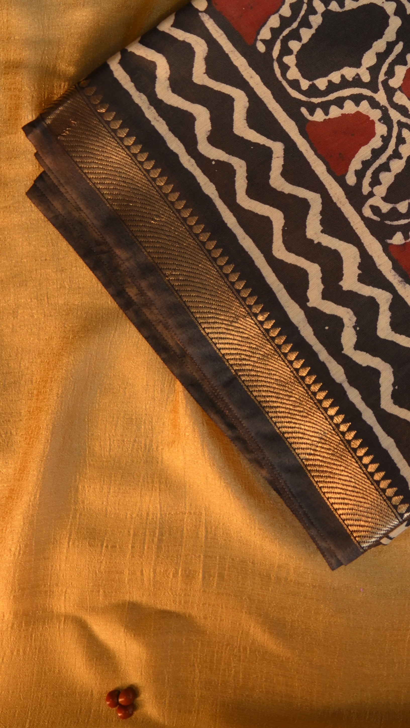 Maheshwari Art Silk Block Printed Saree - Neptol Dabu Print KM4B006