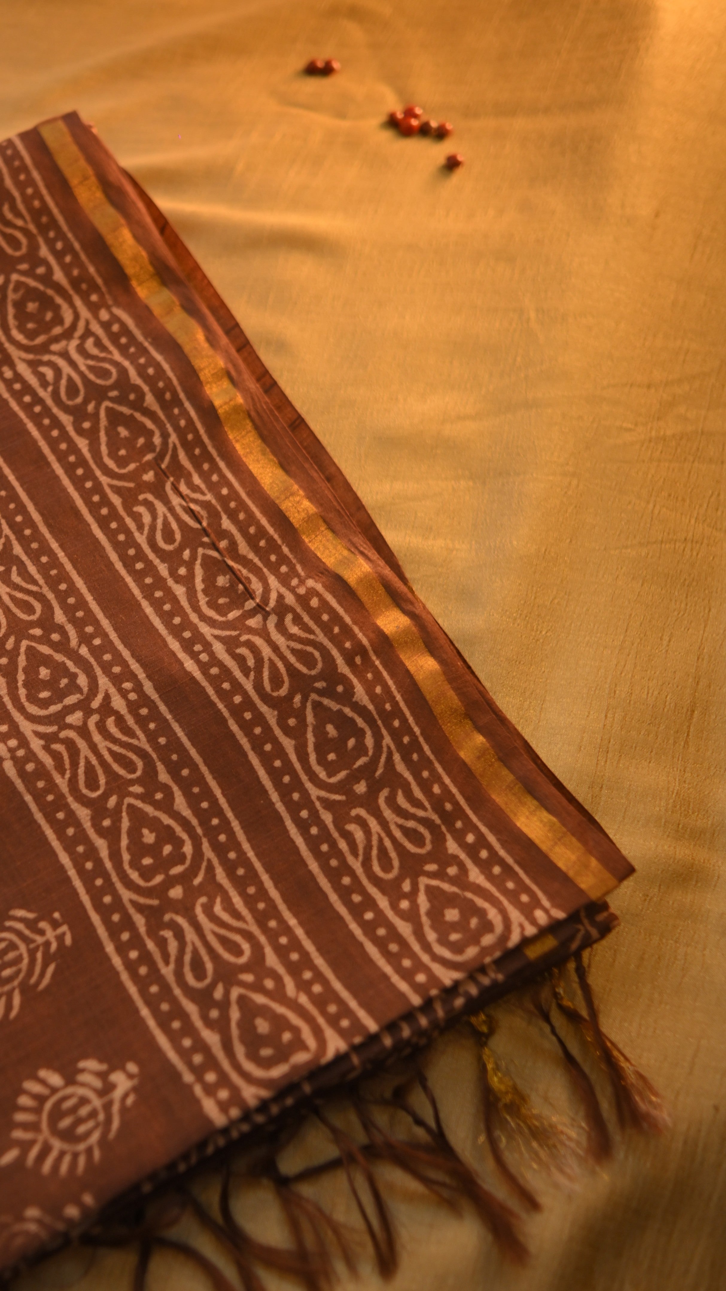 Handloom Art Silk Block Printed Saree KM4B019