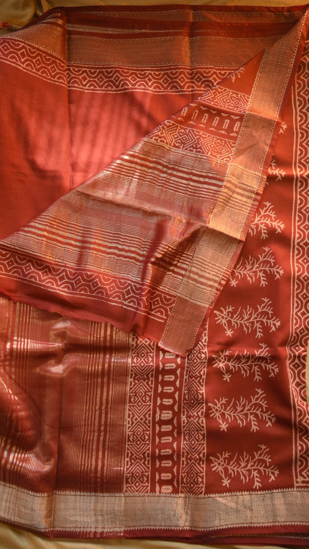 Maheshwari Art Silk Block Printed Saree KM4B008