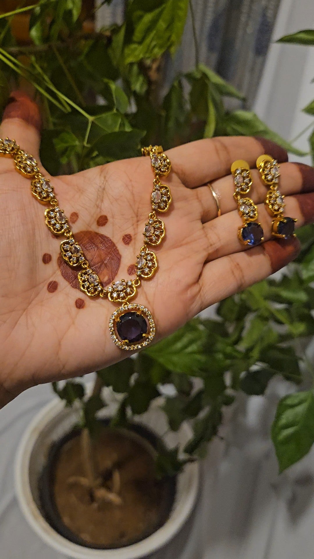 AD stone Sapphire elegance M4B004