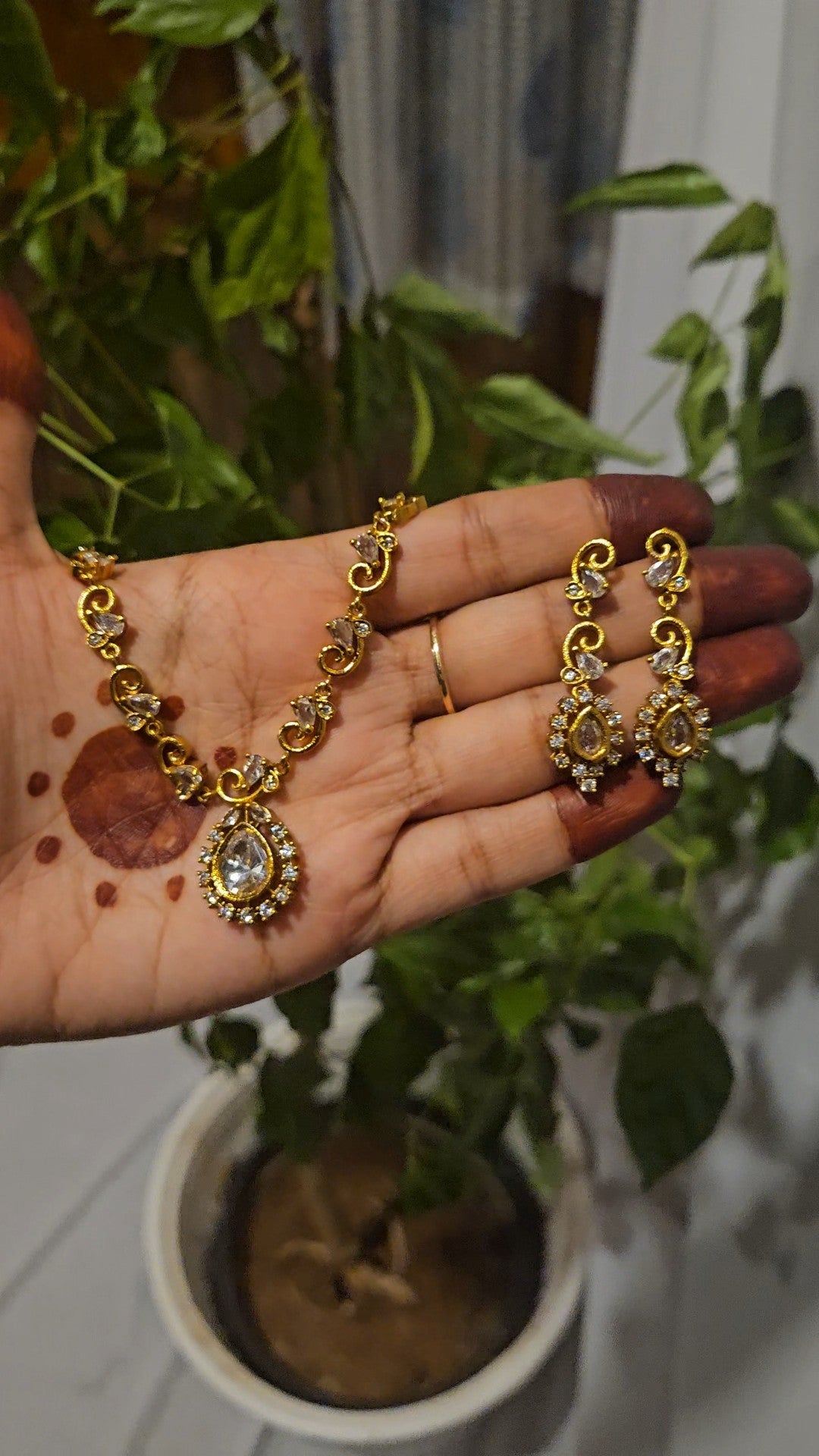AD stone necklace M4B006