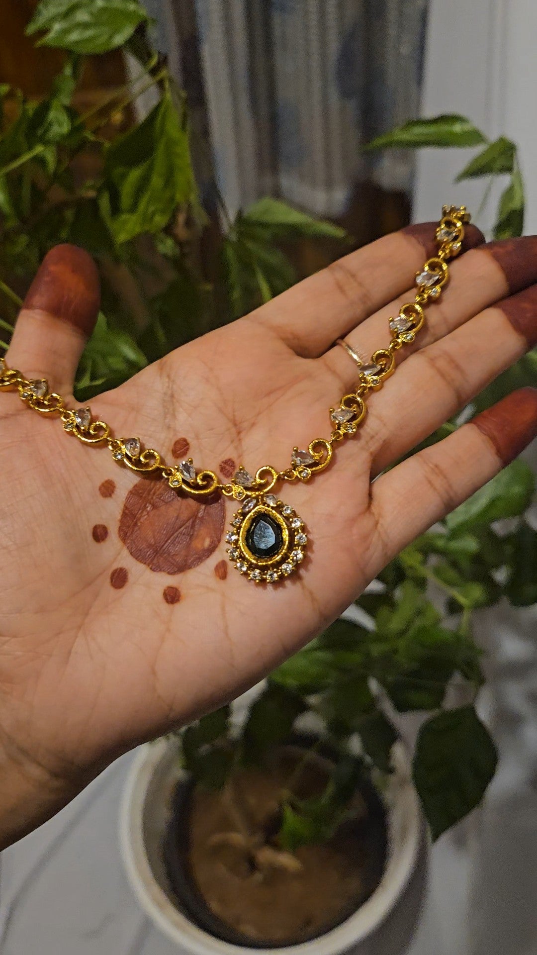 AD Stone Emerald necklace M4B007